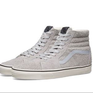 >👤SK8-HI TOP WORLD’S #1 SKATEBOARD HAIRY SUEDE GRAY DOWN WHITE BRAND NEW VANS